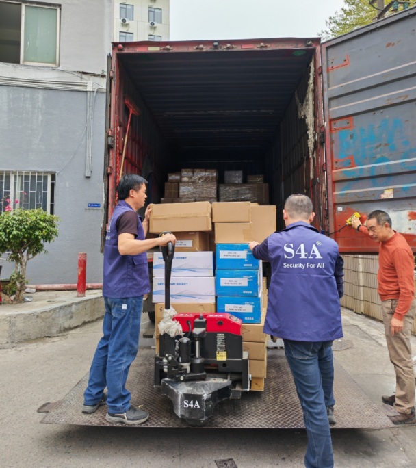 كيفية تحسين أداء قارئ S4A UHF RFID في البيئات الغنية بالمعادن؟